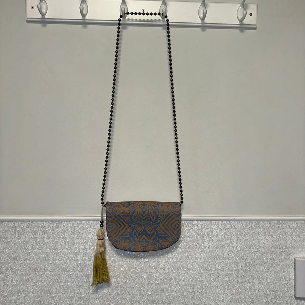 T-Shirt & Jeans Crossbody Bag Blue/Tan with Tassel Geometric ball chain Purse